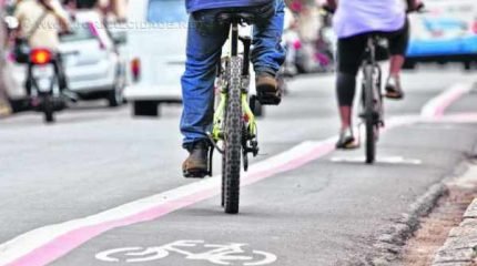 Bicicleta, bike, magrela, independentemente do nome e da utilização, a cidade de Rio Claro é repleta de ciclistas que as aproveitam muito. A cidade possui 28 km de ciclofaixas.