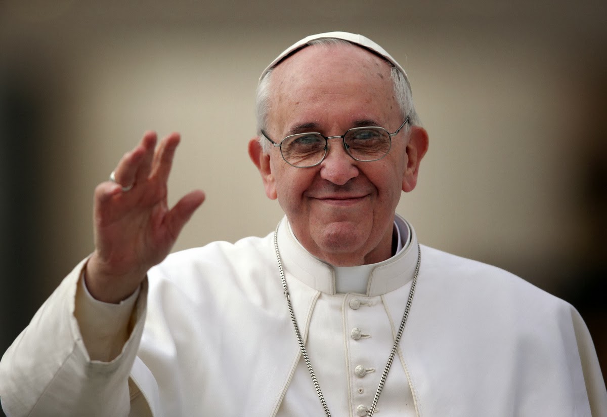 Papa Francisco ficará hospitalizado 'vários dias' por infecção respiratória