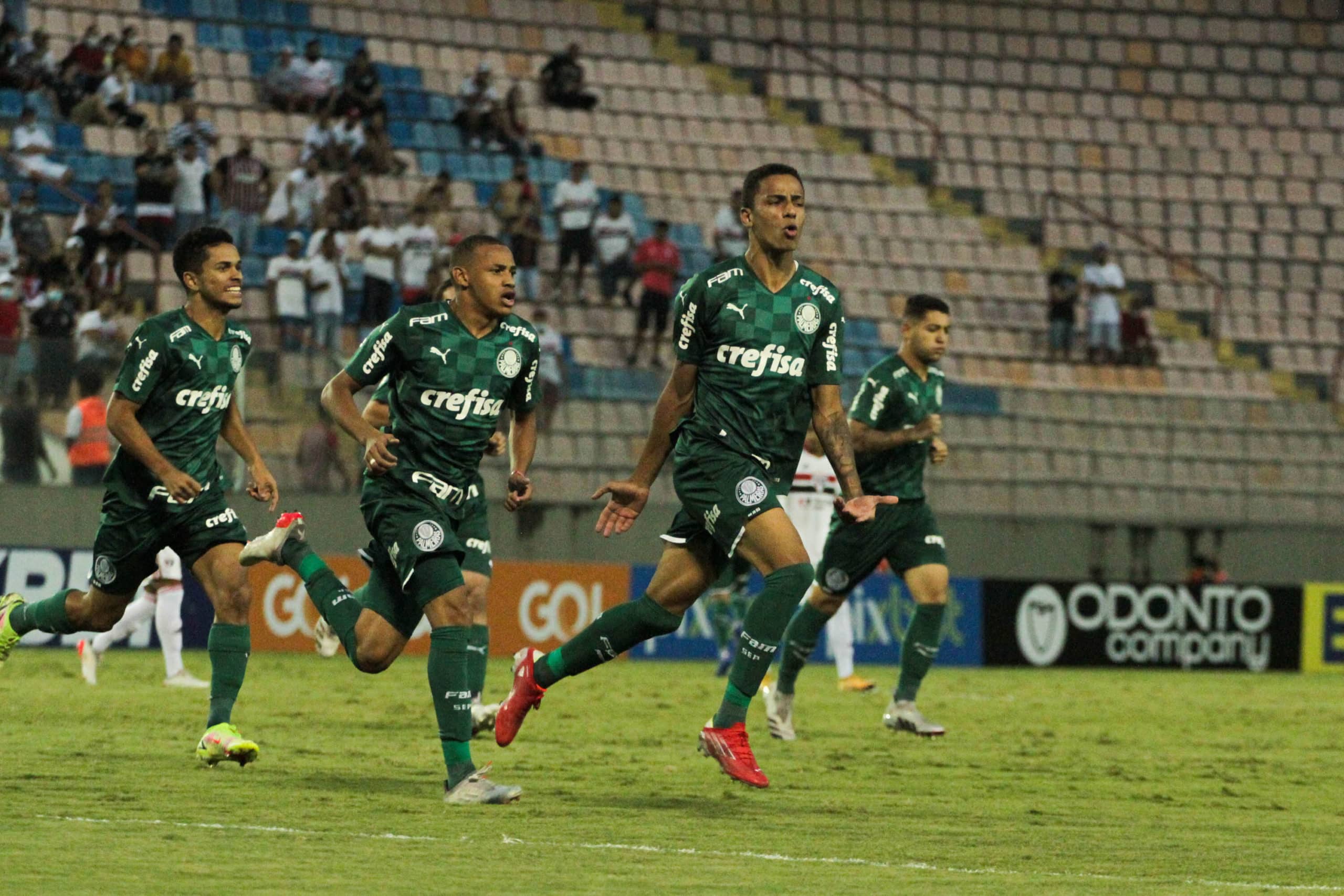 Copinha: Em fim de jogo tenso, Palmeiras bate São Paulo e vai à final