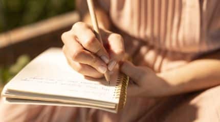 Inscrições abertas para concurso de poesia com o tema 'Mulher'