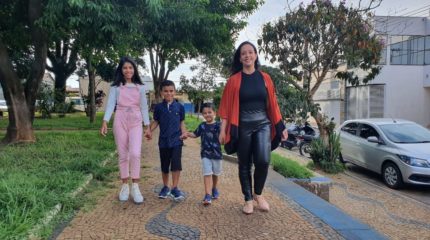 Aos 38 anos, Marianni Vieira Arruda da Silva comemora a data e afirma: “agora sou completa”