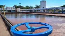 Daae instala válvula em reservatório no Nova Rio Claro na manhã de 3ª-feira