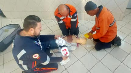 Samu realiza treinamento de primeiros socorros para Defesa Civil.