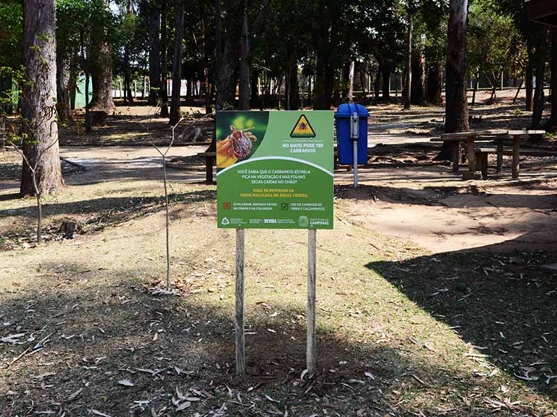 Parques de Campinas têm placas de alerta para possibilidade de transmissão de febre maculosa