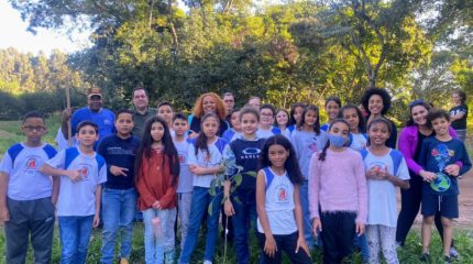 Alunos participam de visita "Cultivando Conhecimento"