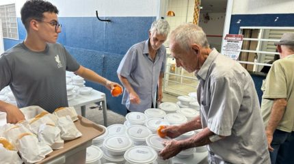 Diariamente a fila em frente ao restaurante é grande tanto no almoço, quanto no jantar