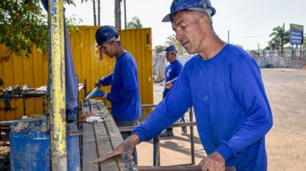 Prefeitura está ampliando arquibancadas do Estádio Municipal Schmidtão