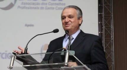 Presidente do Conselho Regional de Corretores de Imóveis do Estado de SP, José Augusto Vianna Neto
