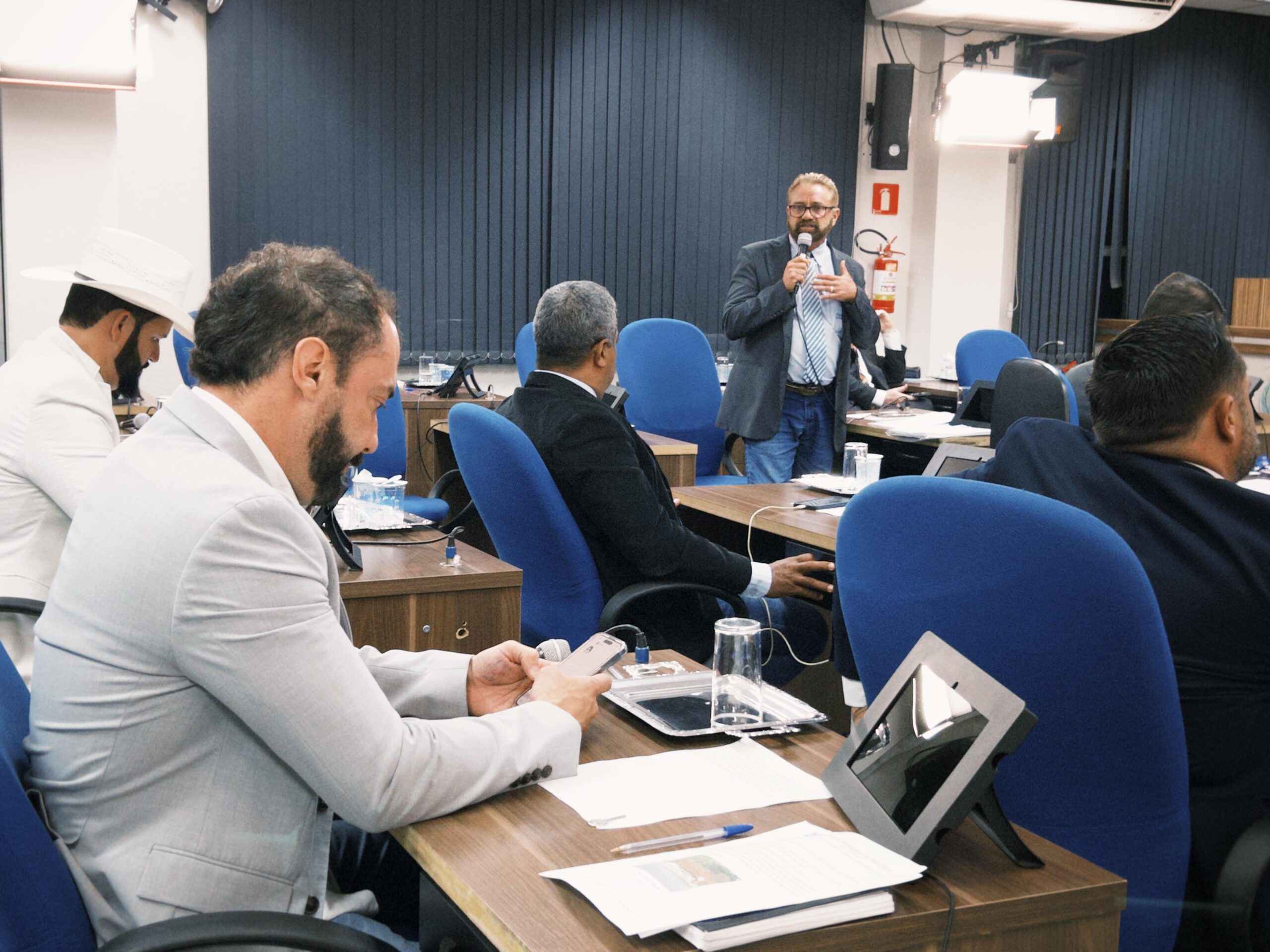 Único vereador a votar contra projeto de lei, Paulo Guedes afirma que é “imoral” vereadores quererem controlar Orçamento do dinheiro público em Rio Claro