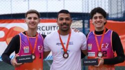 Marco Aurélio, o técnico Thiago Gean e Murilo: conquista do terceiro lugar entre paulistas