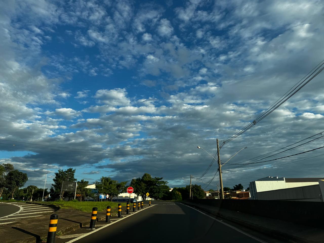 Previsão do tempo em Rio Claro - sol, calor, entre nuvens, ensolarado, quente