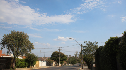 Sol em Rio Claro; céu azul; inverno; sol