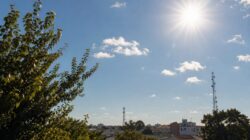 Sol em Rio Claro; calor; sol; céu azul