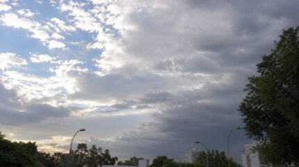 Nublado, frente fria, Rio Claro, céu de Rio Claro