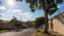 Previsão do tempo; sol; calor; céu azul; Rio Claro