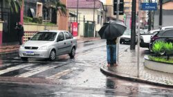Rio Claro segue com chuva
