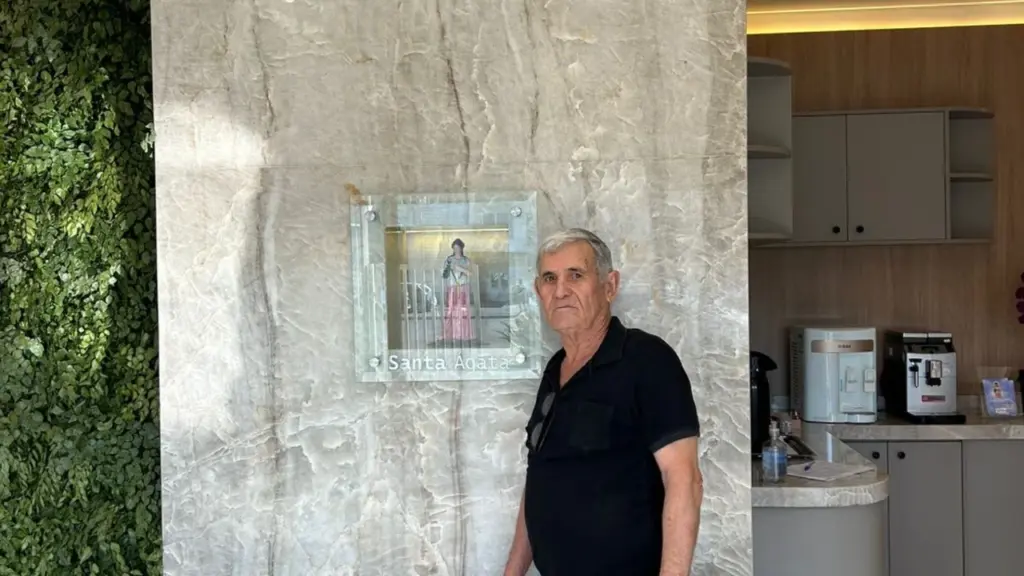 Odair Moreira Franco, no prédio Santa Ágata
